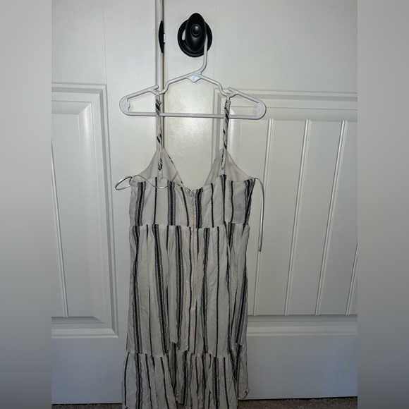 Francesca’s mini dress worn once, size xxs - Picture 2 of 2